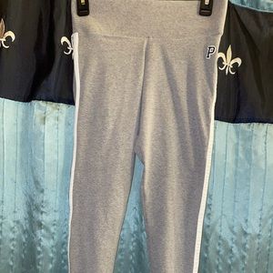 Vs pink yoga crop leggings small gray